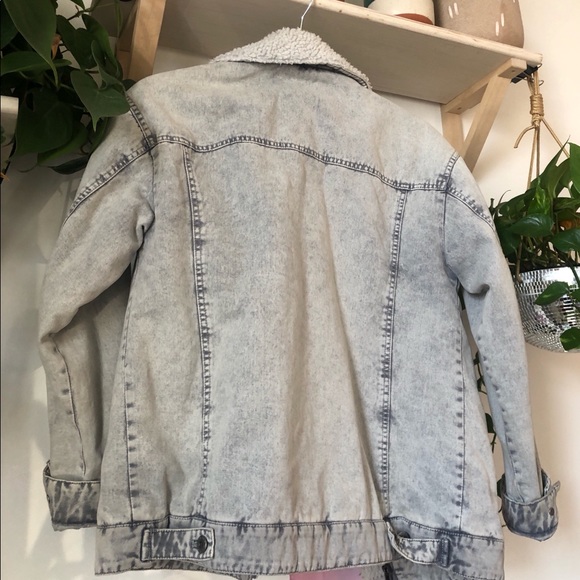 Levi’s Sherpa lined denim jacket - Picture 2 of 2